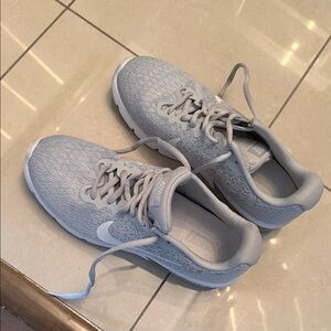 Nike Air Max Sequent 2